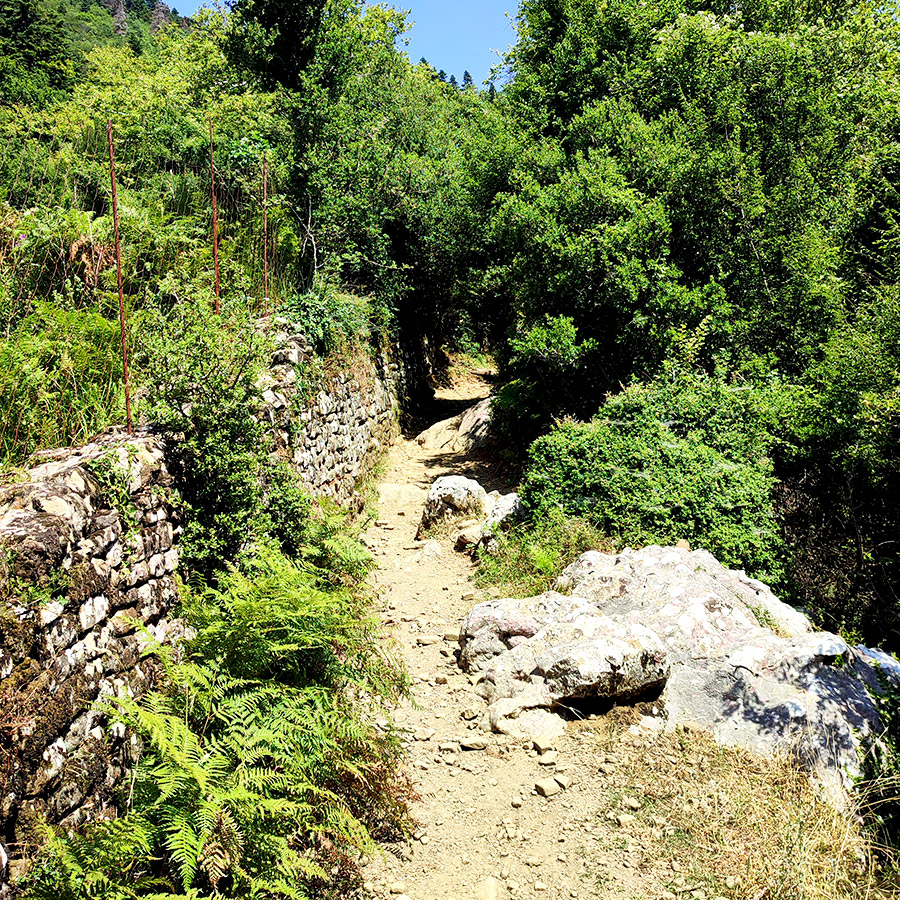 Hiking_Captain's_Bath_Vourgareli_South_Tzoumerka_Athamanika_42