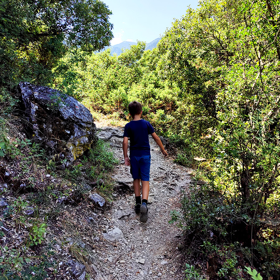 Hiking_Orlias_Stream_red_rock_waterfall_Mount_Olympus_05
