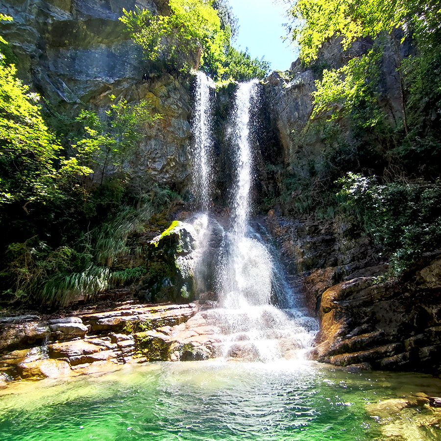 Hiking_Orlias_Stream_red_rock_waterfall_Mount_Olympus_28
