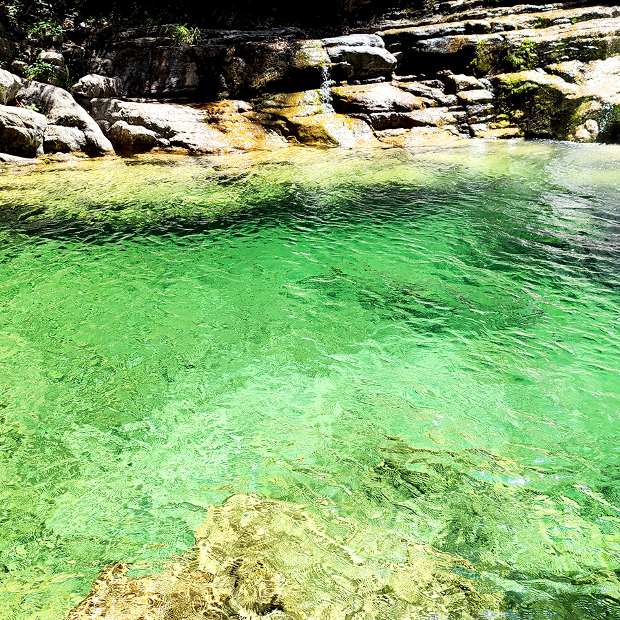 Hiking_Orlias_Stream_red_rock_waterfall_Mount_Olympus_29