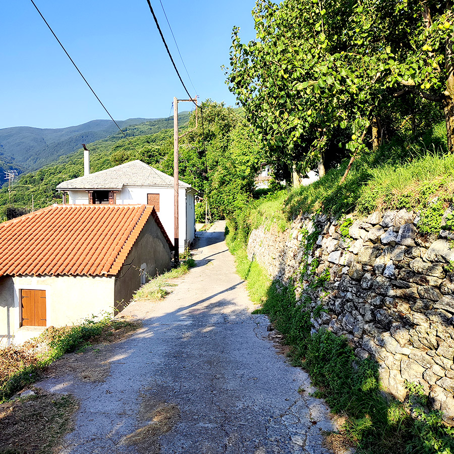 Hiking_Pelio_Kissos_Tympanos_Springs_Waterfall_03