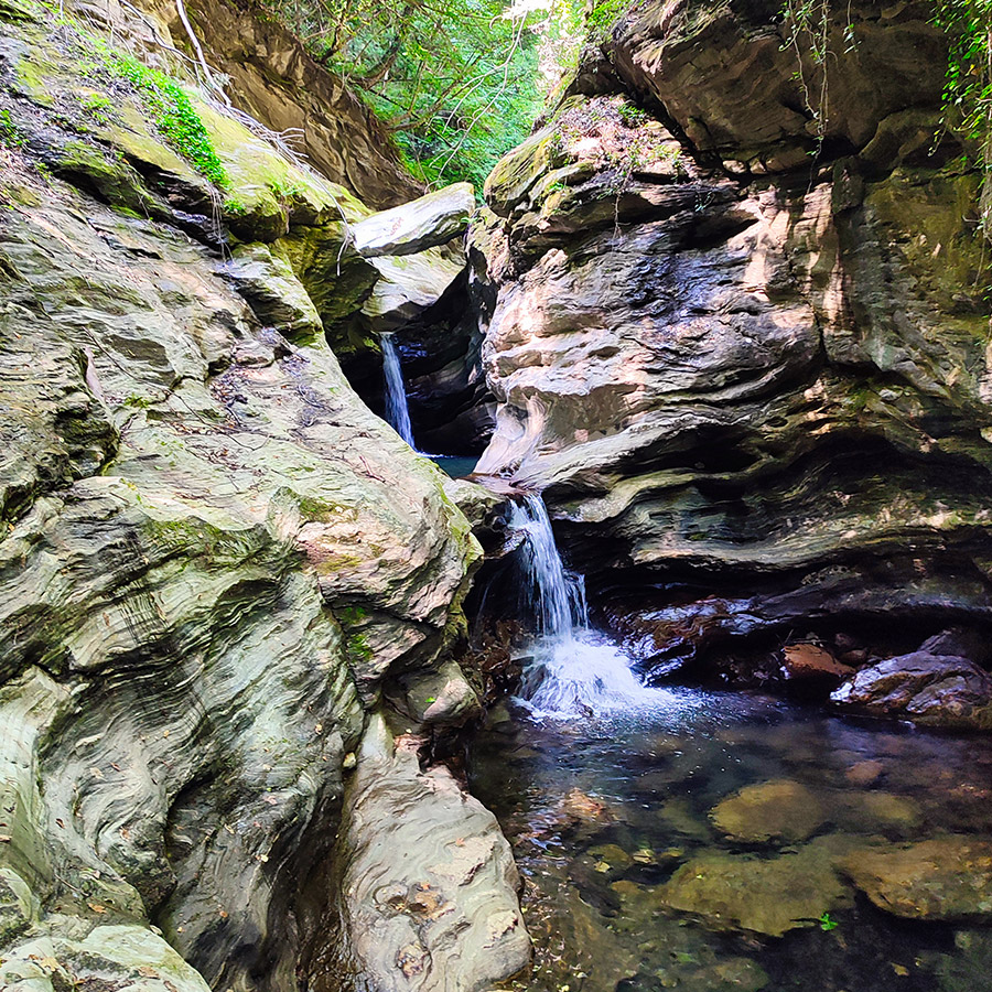 Hiking_Poros_Stream_Waterfall_Makrirachi_Pelion_13