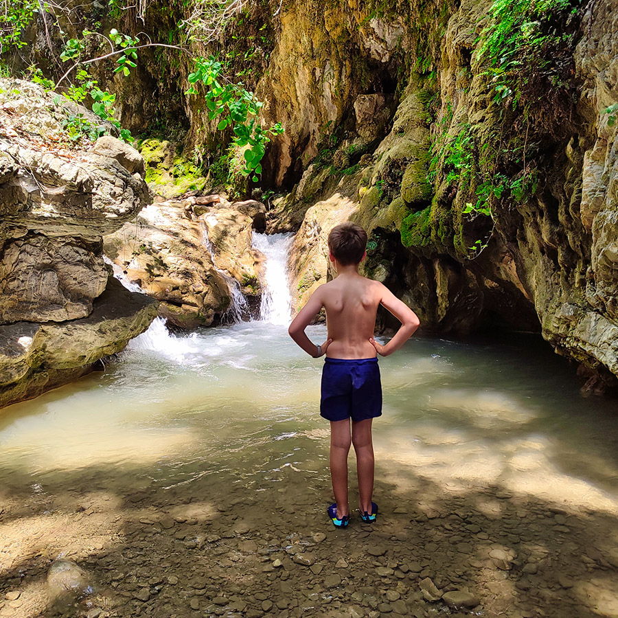 Hiking_Sergoula_Gorge_and_Waterfalls_09
