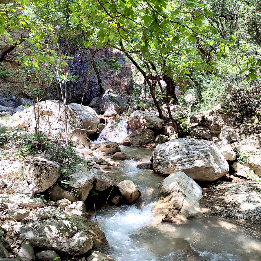 Hiking_Sergoula_Gorge_and_Waterfalls_12