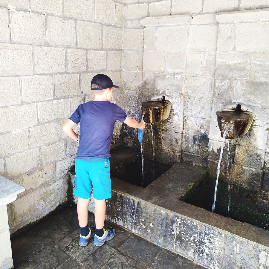 Hiking_Tzoumerka_Athamanika_Melissourgoi_Kryoneri_Waterfall_01