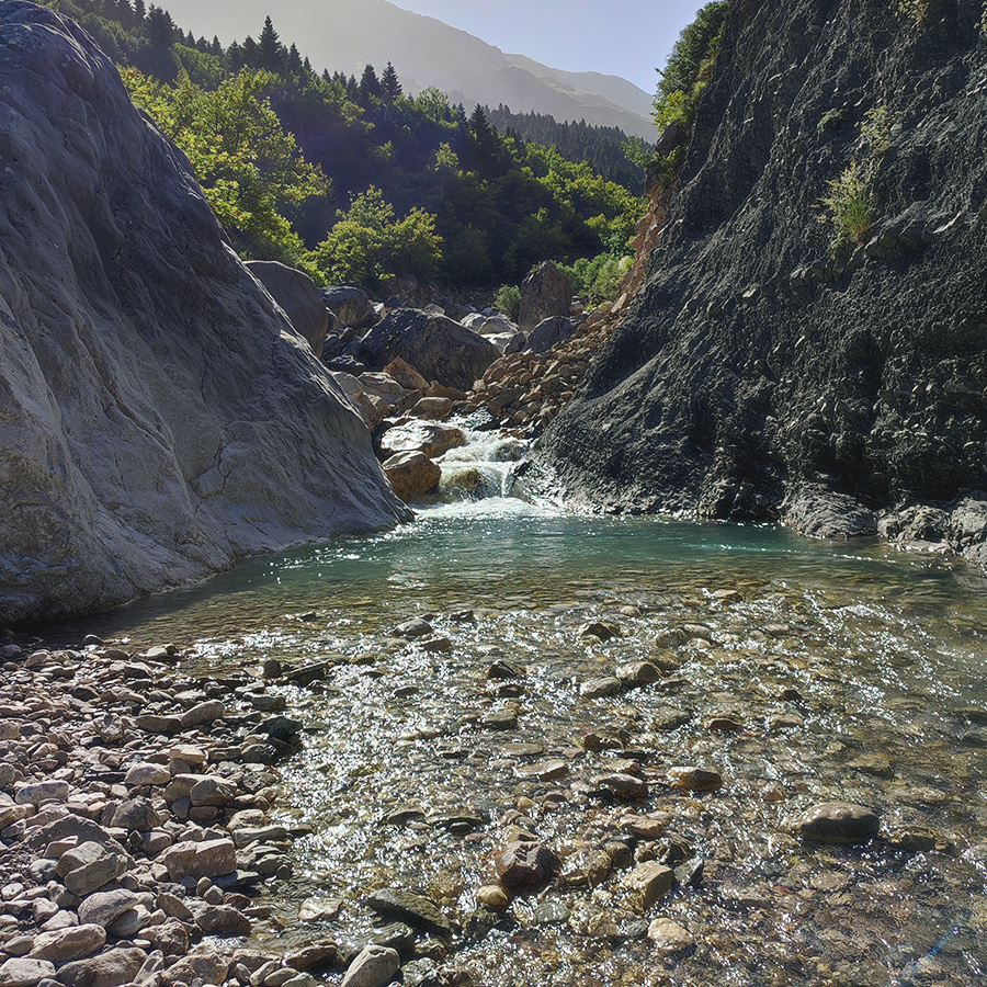 Hiking_Tzoumerka_Athamanika_Melissourgoi_Kryoneri_Waterfall_10