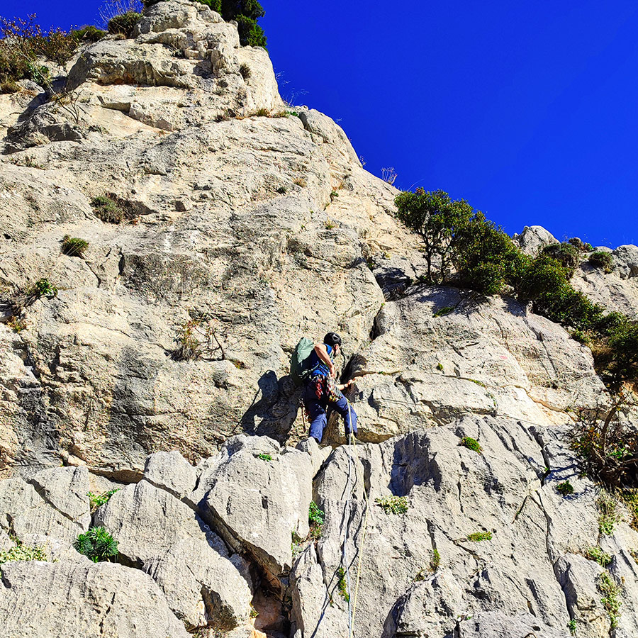 La_Vita_e_Bella_Arma_Parnitha_Attica_15