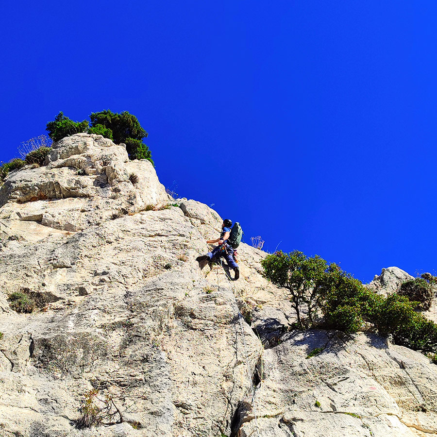 La_Vita_e_Bella_Arma_Parnitha_Attica_19