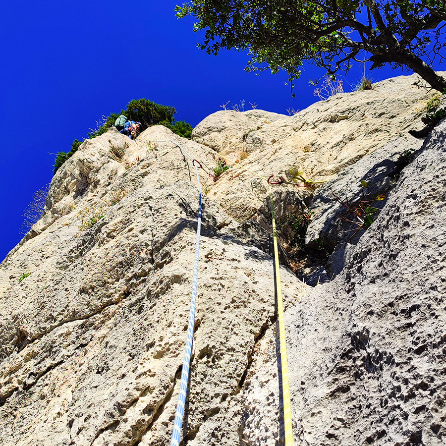 La_Vita_e_Bella_Arma_Parnitha_Attica_21