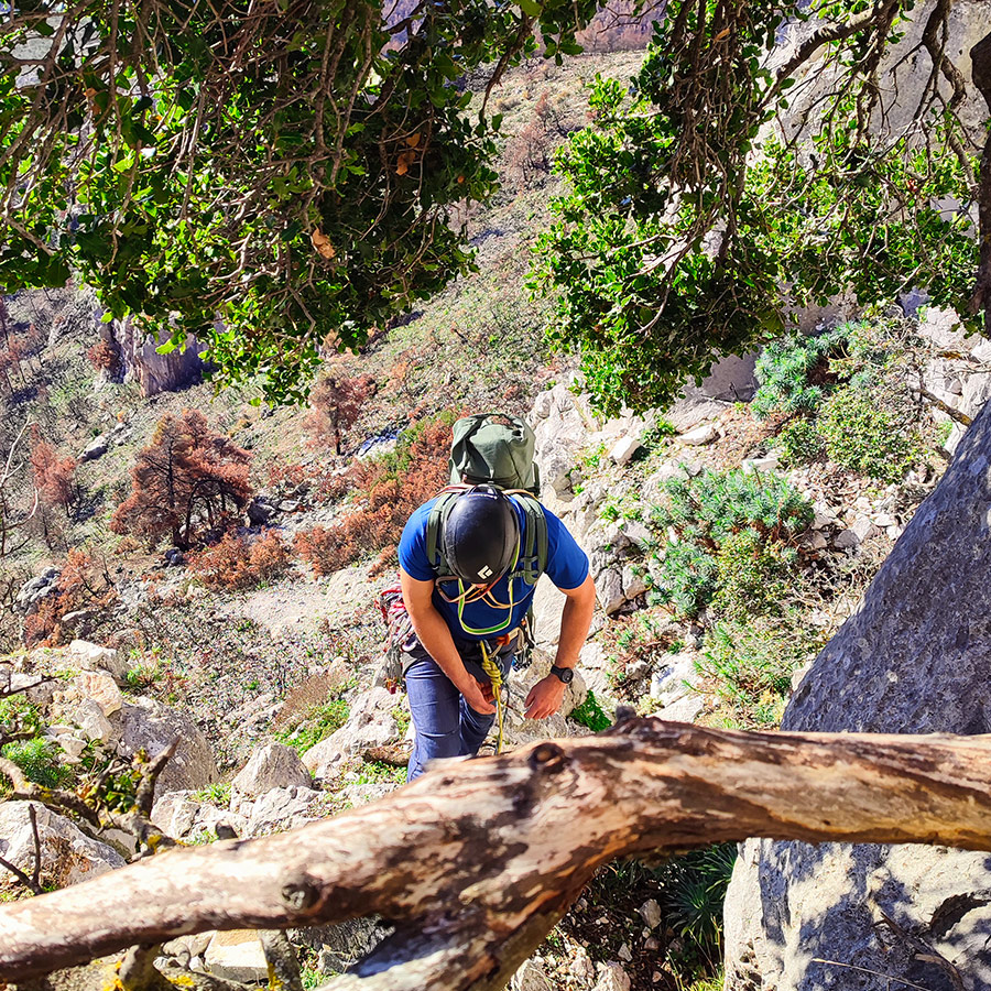 La_Vita_e_Bella_Arma_Parnitha_Attica_25