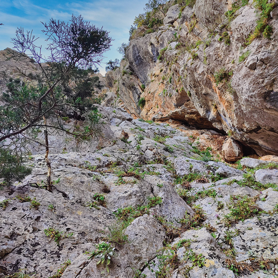 Electra Trad Climbing Multipitch Pleiades Crag Katafyki Ermioni